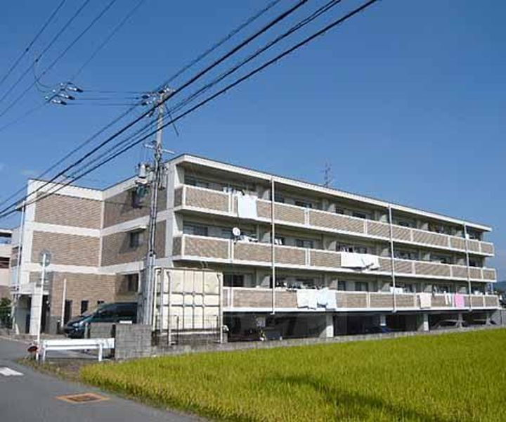 京都府京田辺市草内上リ立 賃貸マンション