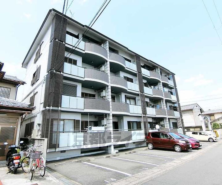 京都府向日市寺戸町北前田 4階建 築44年8ヶ月