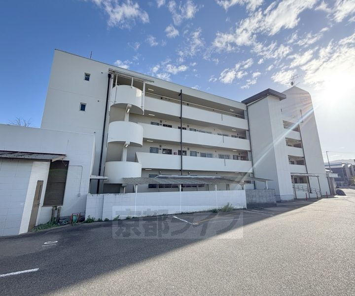 京都府長岡京市馬場２丁目 4階建 築47年8ヶ月