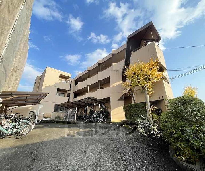 京都府長岡京市奥海印寺東条 築38年9ヶ月 3階建