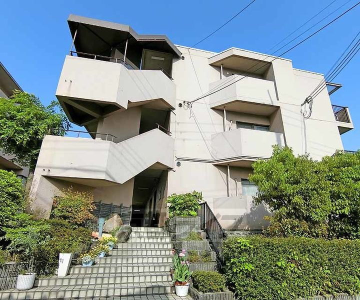 京都府長岡京市奥海印寺東条 3階建 築38年8ヶ月