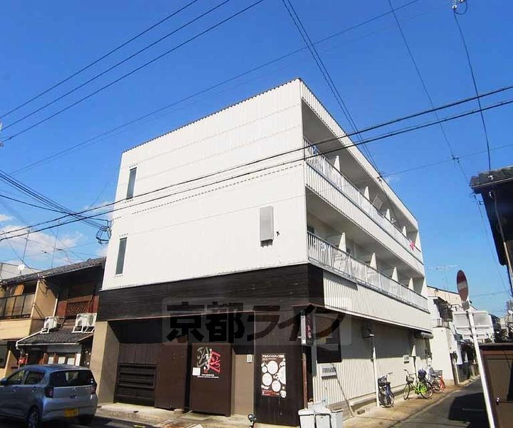 京都府京都市南区西九条比永城町 賃貸マンション