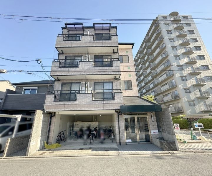 京都府京都市南区唐橋門脇町 賃貸マンション