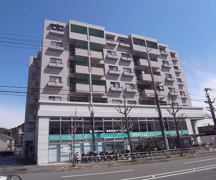 京都府京都市右京区常盤一ノ井町 7階建