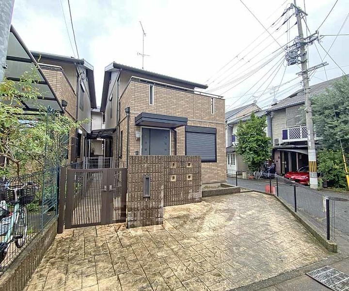 京都府京都市北区西賀茂角社町 2階建 築18年3ヶ月