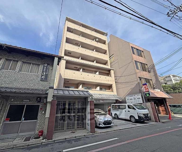 京都府京都市中京区西六角町 賃貸マンション