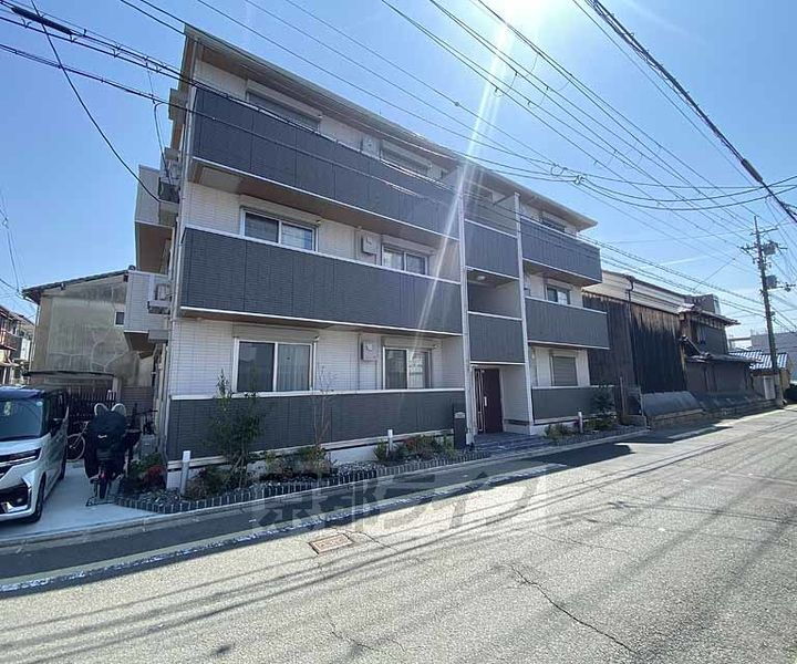 京都府京都市右京区西院松井町 賃貸アパート