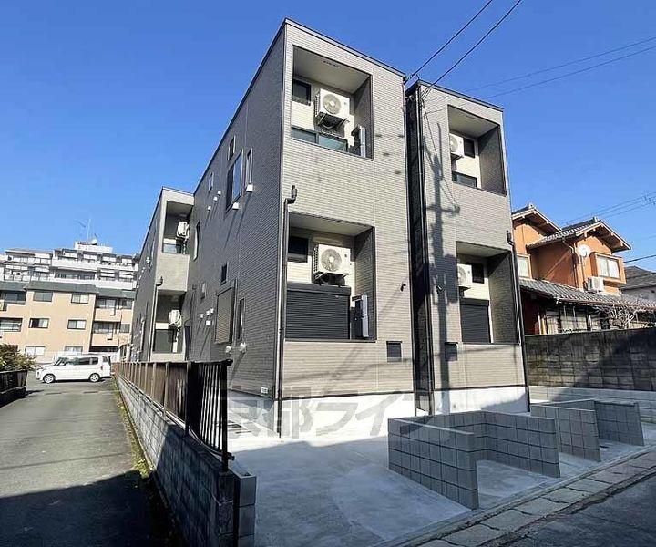 京都府京都市山科区東野八反畑町 賃貸アパート