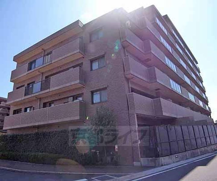 京都府京都市山科区竹鼻立原町 賃貸マンション