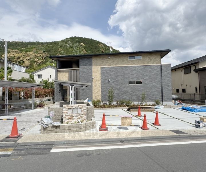 京都府京都市山科区安朱馬場ノ東町 賃貸アパート