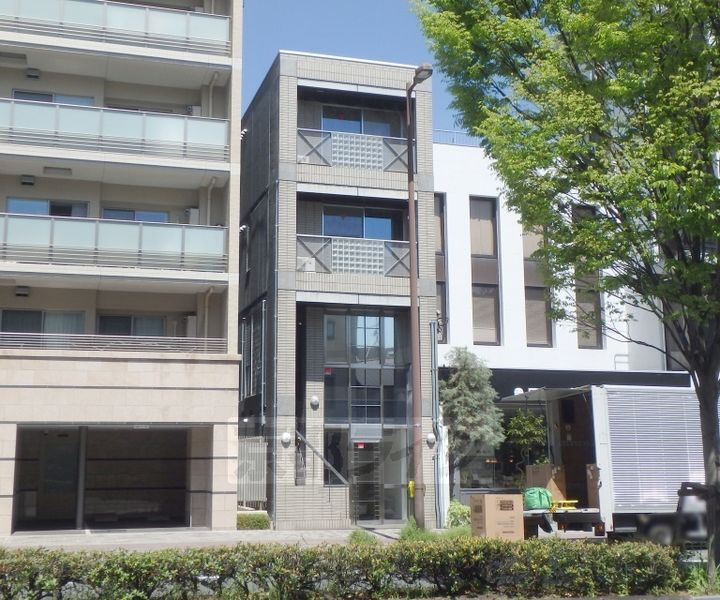 京都府京都市左京区下鴨西本町 賃貸マンション