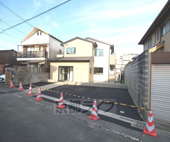 京都府京都市北区衣笠西開キ町 賃貸アパート