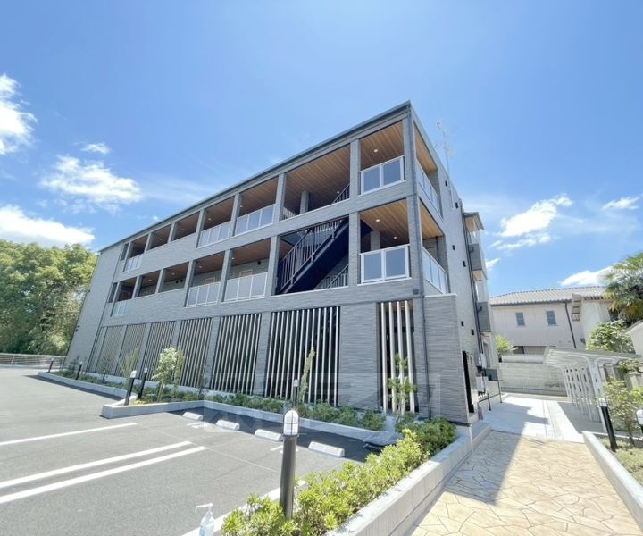 京都府宇治市宇治善法 3階建 