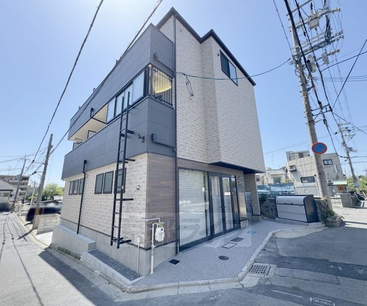 京都府京都市伏見区深草仙石屋敷町 賃貸アパート