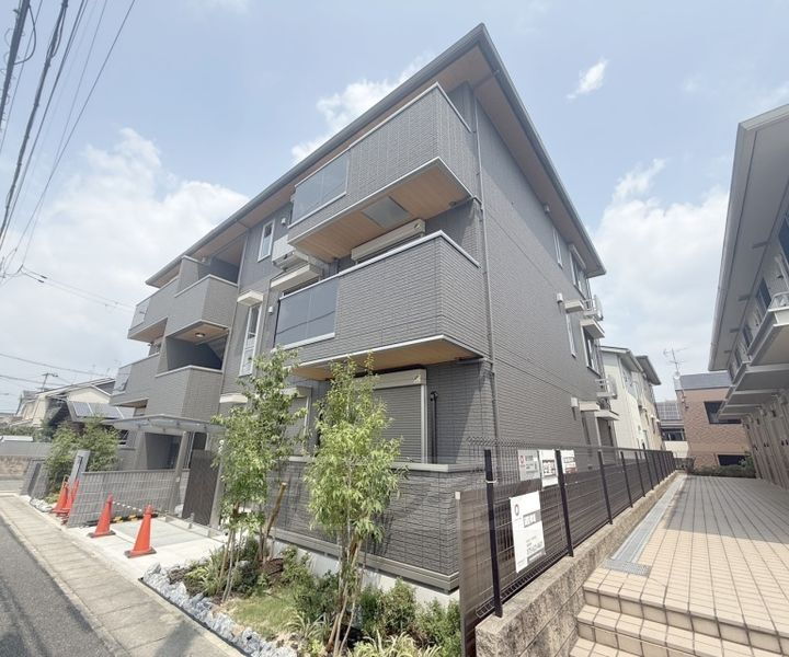 京都府京都市伏見区桃山町因幡 賃貸アパート