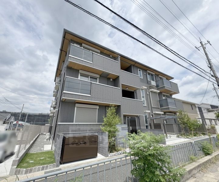 京都府京都市伏見区桃山町因幡 賃貸アパート