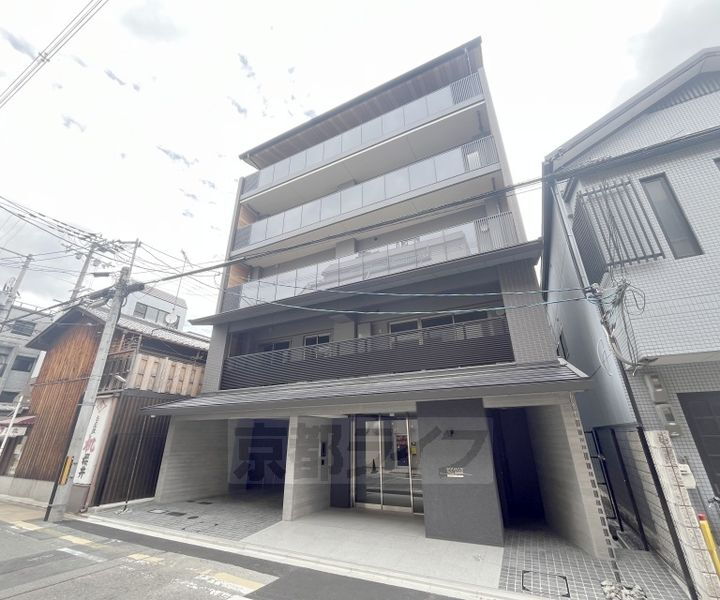 京都府京都市中京区鍛冶屋町 5階建 