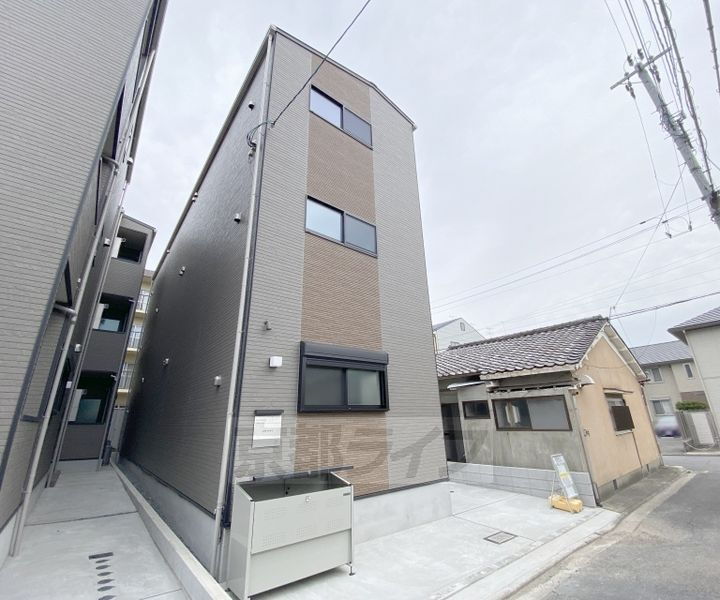 京都府京都市右京区太秦安井車道町 賃貸アパート