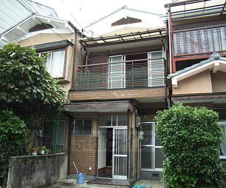京都府京都市右京区梅津罧原町 賃貸一戸建て