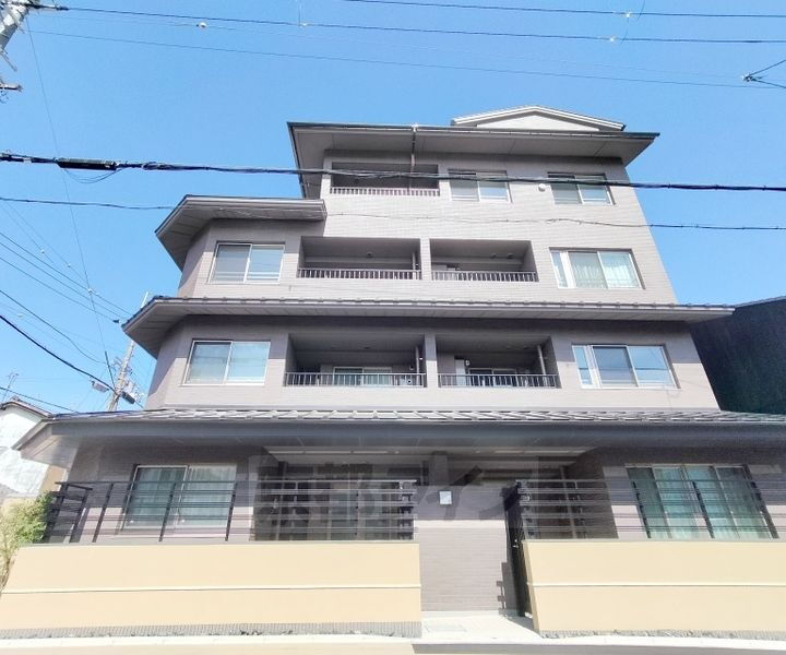 京都府京都市上京区裏築地町 5階建 