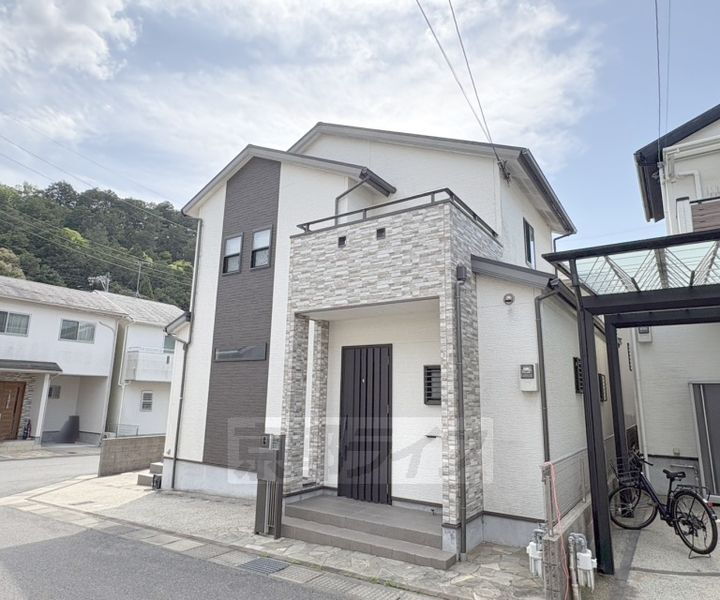 京都府京都市山科区小山西御所町 賃貸一戸建て