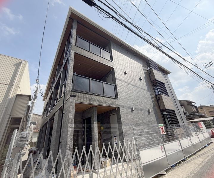 京都府京都市西京区下津林芝ノ宮町 賃貸アパート