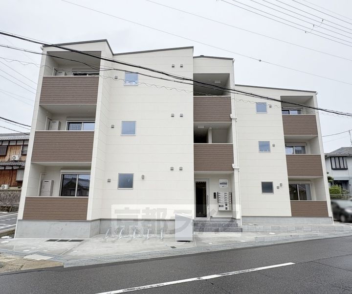 滋賀県大津市大萱３丁目 賃貸アパート