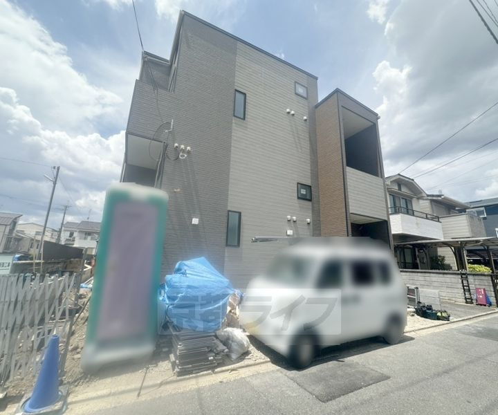 京都府京都市伏見区深草佐野屋敷町 賃貸アパート