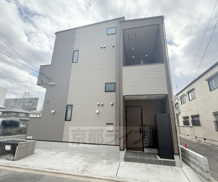 京都府京都市伏見区深草佐野屋敷町 賃貸アパート