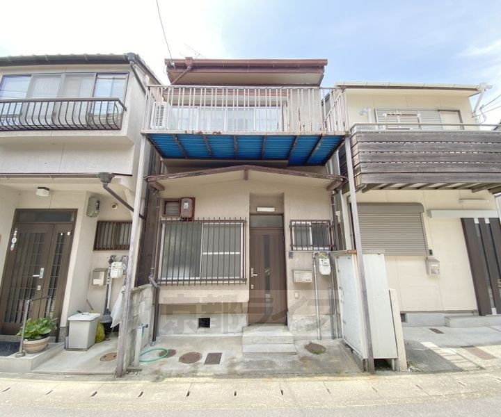 京都府京都市右京区太秦百合ケ本町 賃貸一戸建て