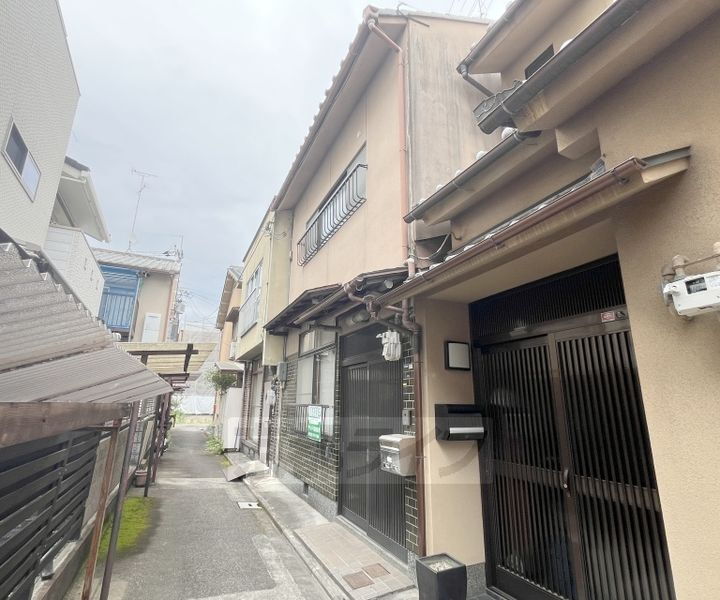 京都府京都市中京区西ノ京笠殿町 賃貸一戸建て