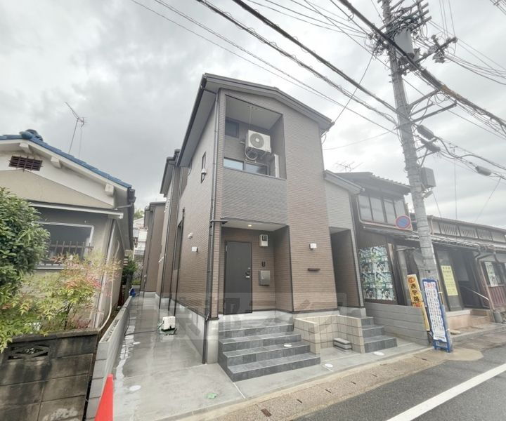 京都府京都市伏見区桃山町西町 賃貸アパート