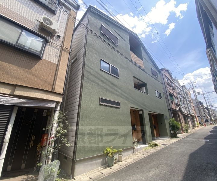 太秦乾町貸家