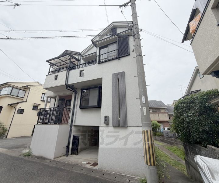 京都府京都市西京区御陵内町 賃貸一戸建て