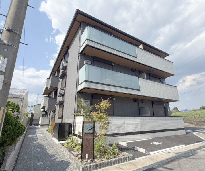京都府京都市伏見区竹田藁屋町 賃貸アパート