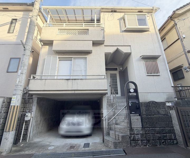 京都府宇治市宇治池森 3階建 築32年2ヶ月