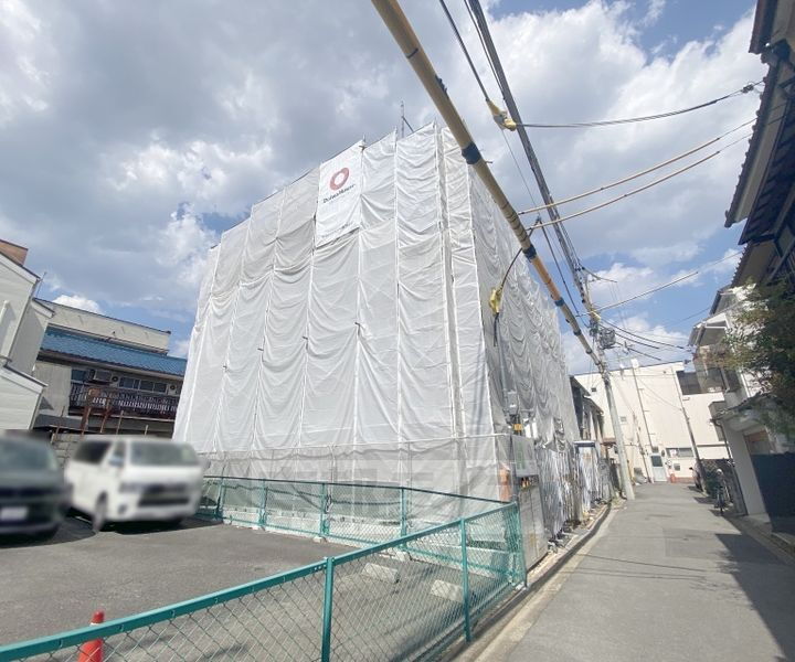 京都府京都市右京区西京極東大丸町 賃貸アパート