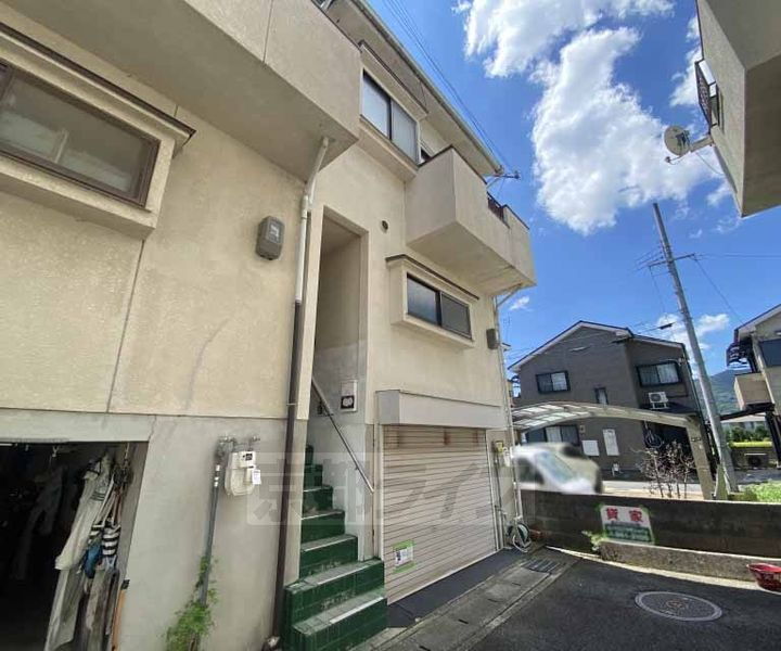 京都府京都市右京区嵯峨野六反田町 賃貸一戸建て
