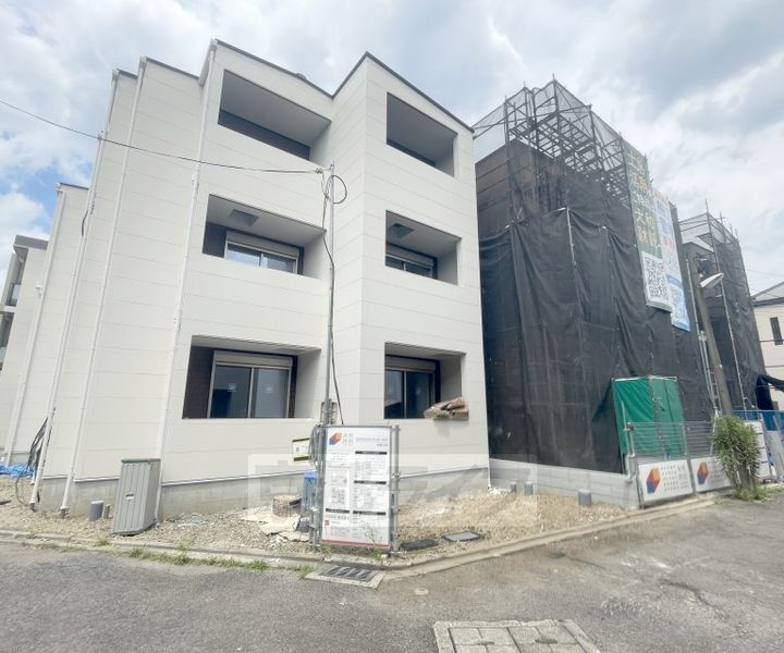 京都府京都市南区東九条北松ノ木町 賃貸アパート
