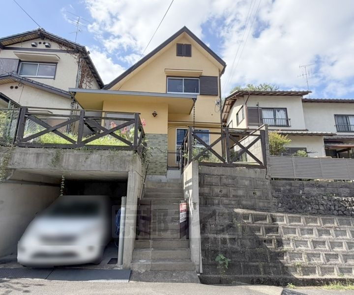 京都府宇治市木幡南山 2階建 築53年8ヶ月