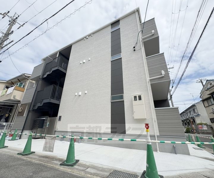 京都府京都市伏見区向島立河原町 賃貸アパート