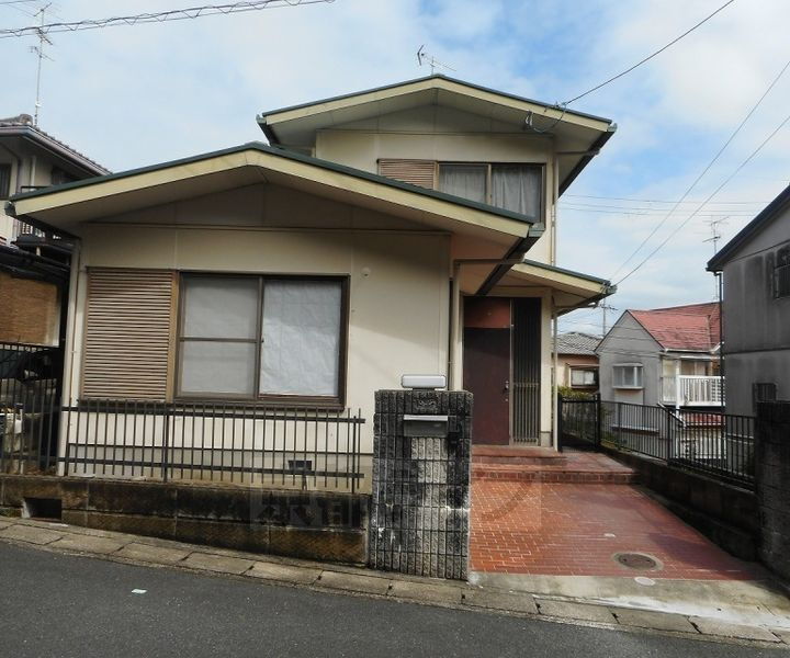 京都府京田辺市薪長尾谷 賃貸一戸建て