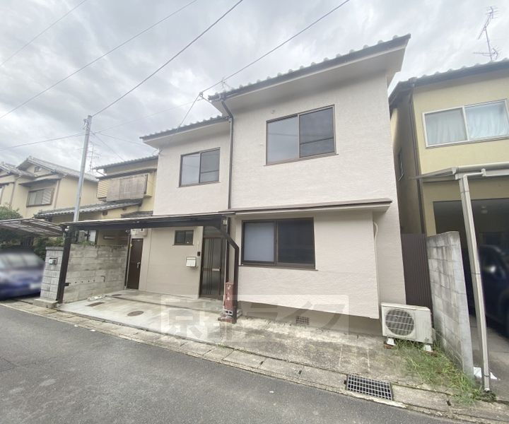 京都府京都市右京区宇多野御池町 賃貸一戸建て