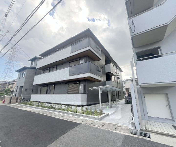 京都府京都市西京区桂稲荷山町 賃貸アパート