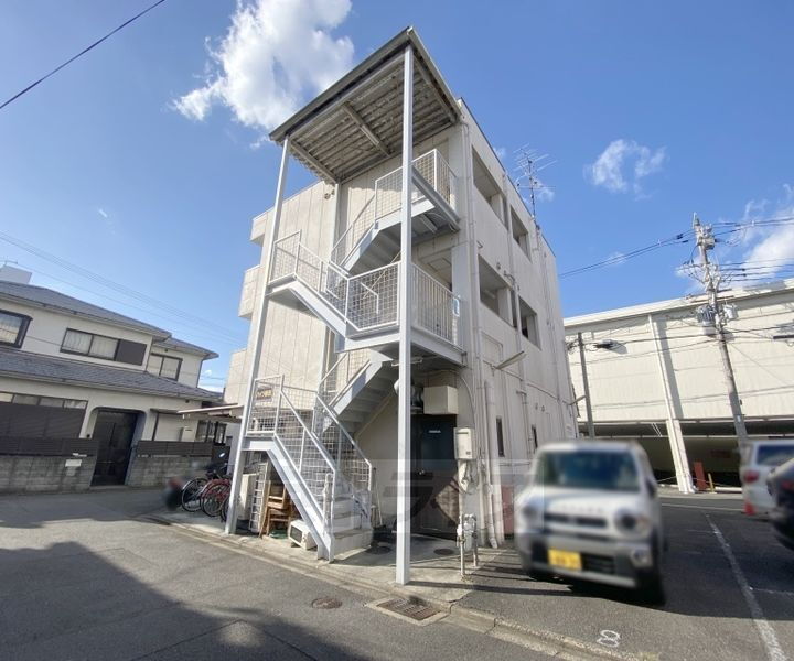 京都府京都市右京区山ノ内池尻町 賃貸アパート