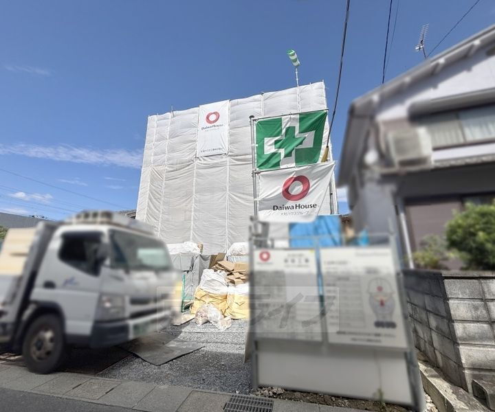 京都府京都市南区久世殿城町 賃貸アパート