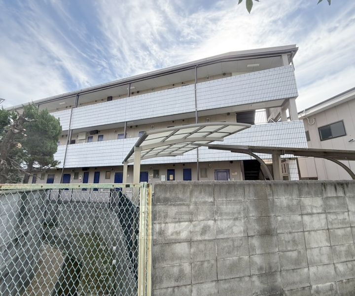 大阪府枚方市養父元町 賃貸マンション