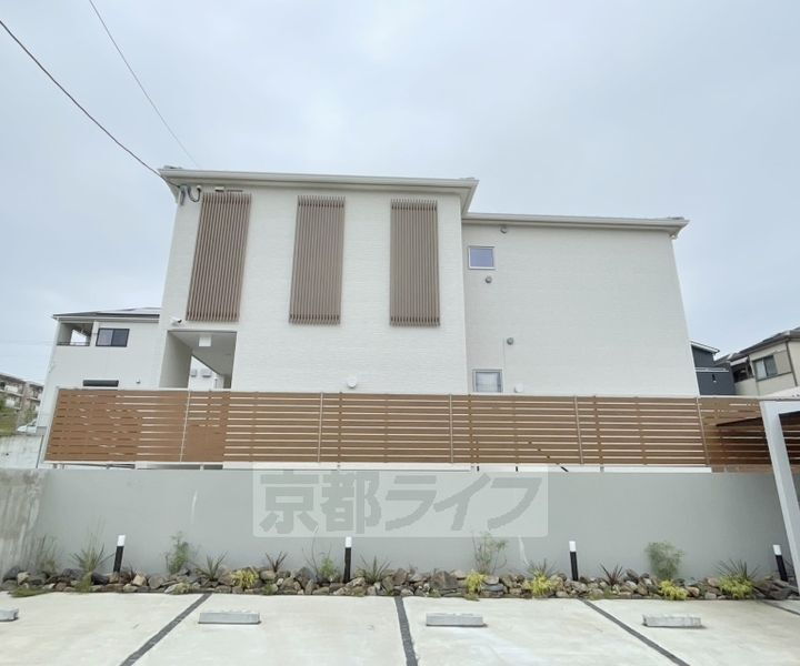 京都府八幡市男山長沢 賃貸アパート
