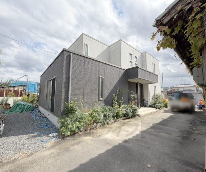 京都府城陽市寺田 2階建 築12年6ヶ月