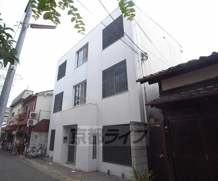 京都府京都市右京区太秦多藪町 賃貸マンション